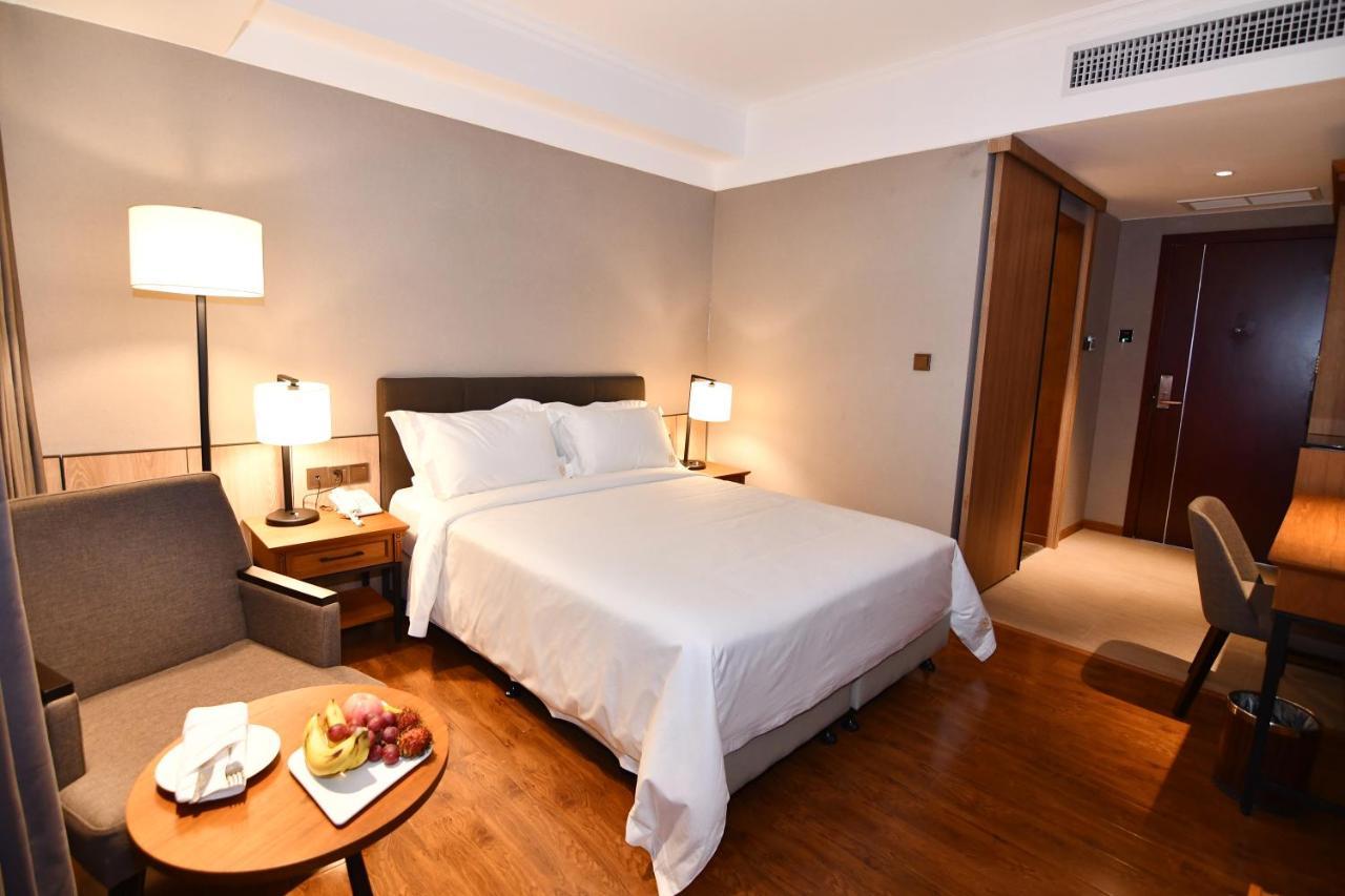 Prince Hotel Rangun Kültér fotó