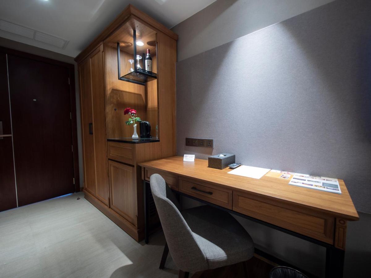 Prince Hotel Rangun Kültér fotó