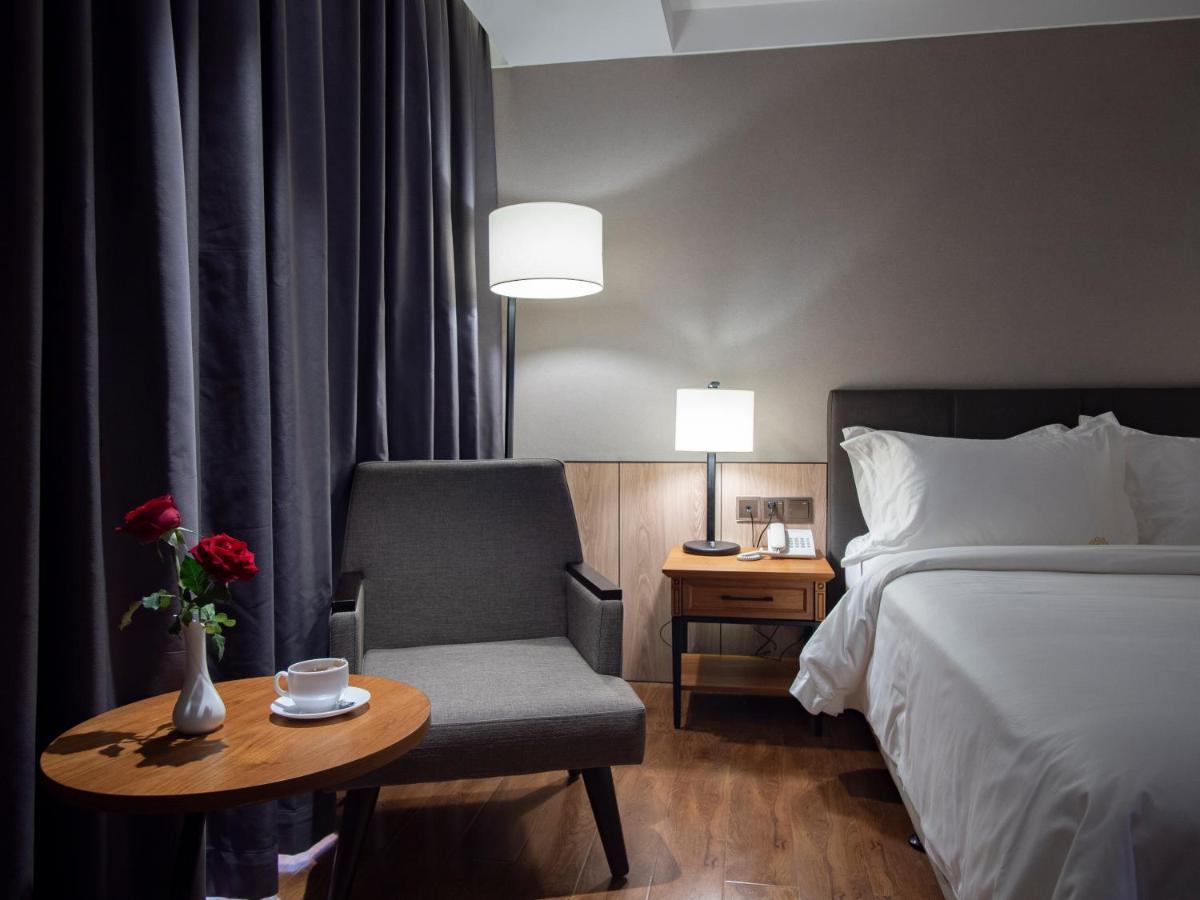 Prince Hotel Rangun Kültér fotó