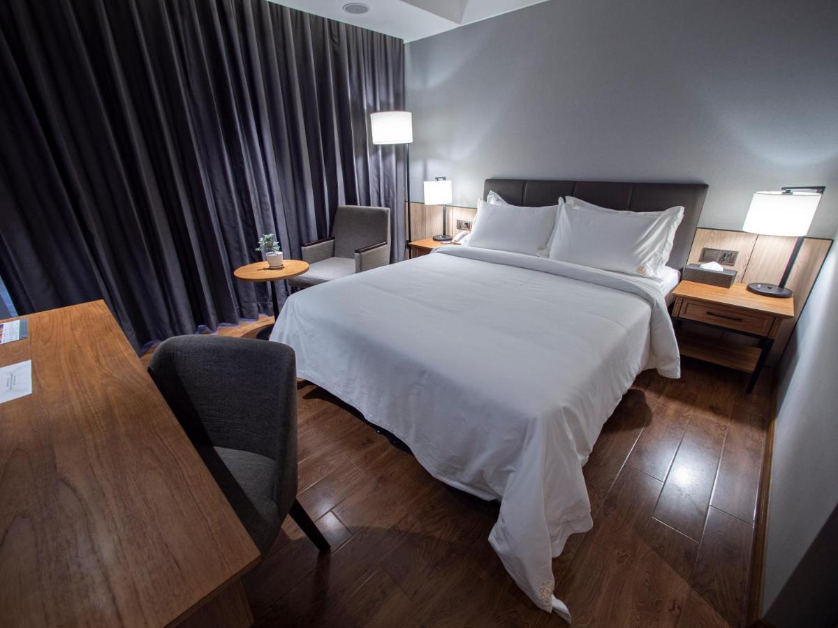Prince Hotel Rangun Kültér fotó