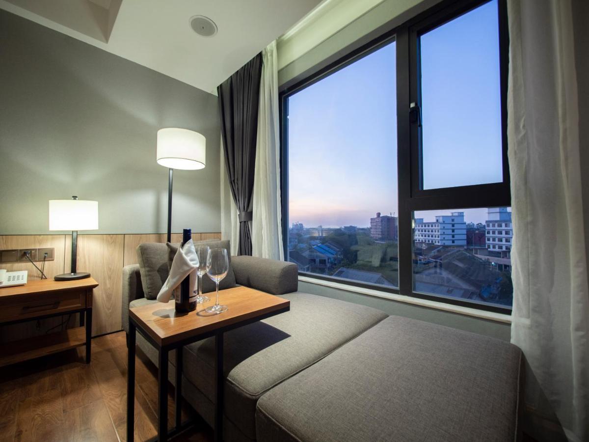 Prince Hotel Rangun Kültér fotó