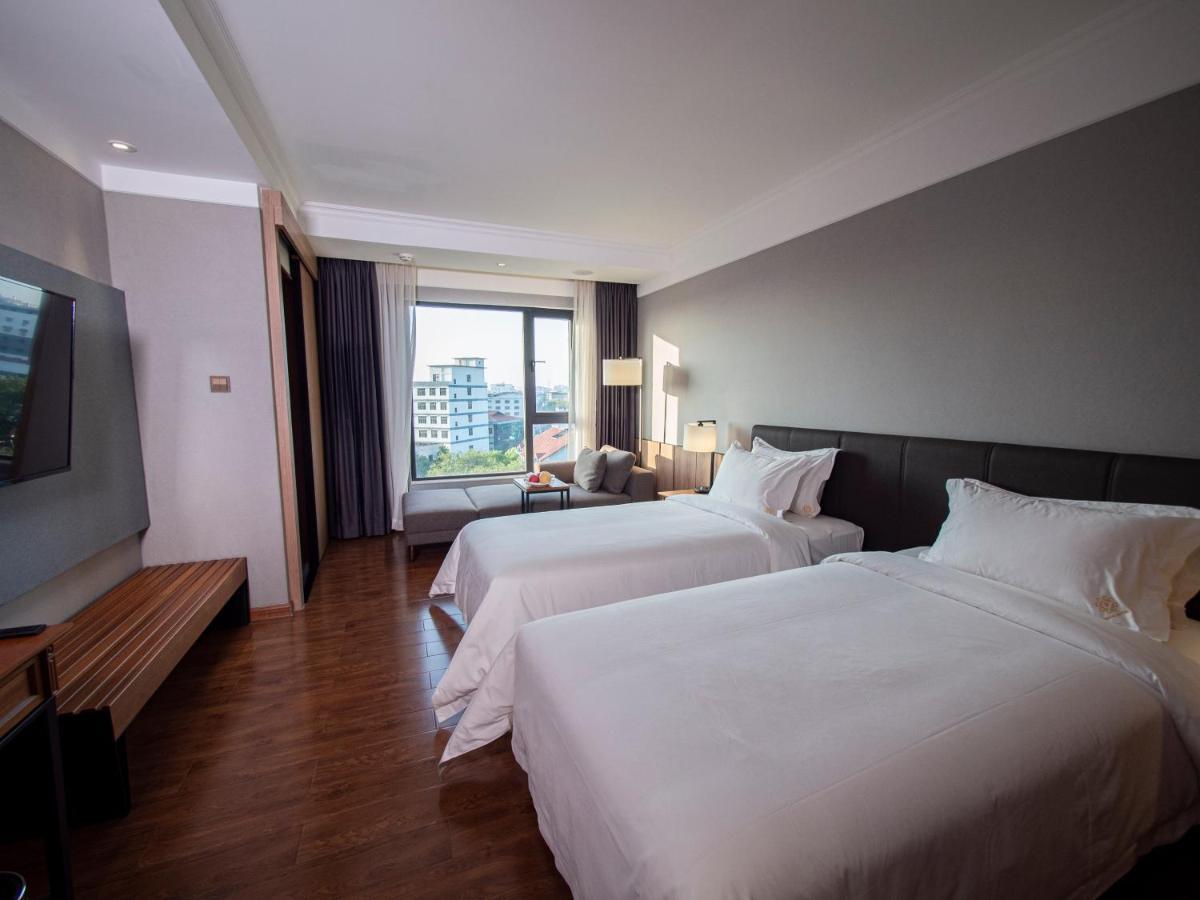 Prince Hotel Rangun Kültér fotó